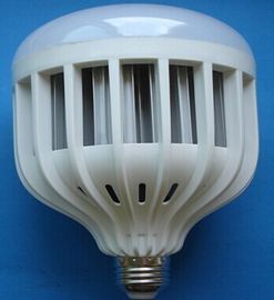 7W E27 / GU10 650LM IP45 क्री / Epistar एलईडी ग्लोब स्कूलों के लिए बल्ब