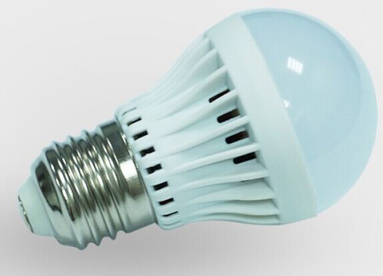 9W E27 / GU10 650LM IP45 क्री / Epistar प्लास्टिक एलईडी बल्बों ग्लोब स्कूलों सीई
