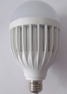 उच्च लुमेन 12W 1150LM IP45 Epistar प्लास्टिक आवास एलईडी बल्बों ग्लोब कारखानों